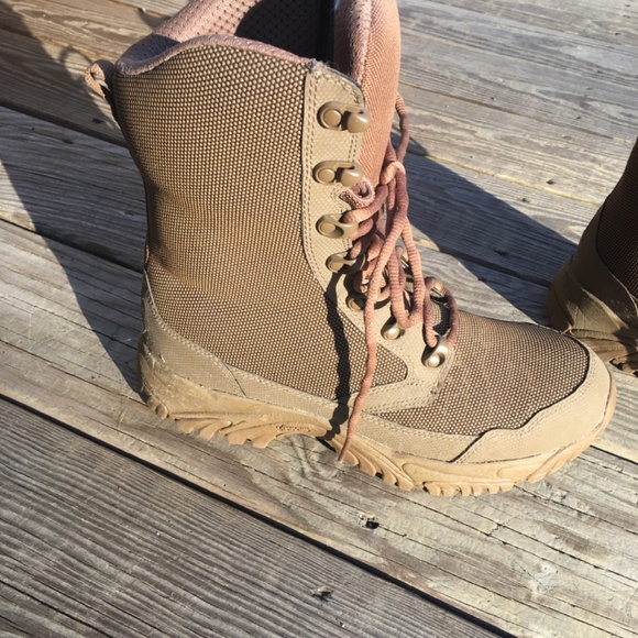 Boots - Picture 3 of 5